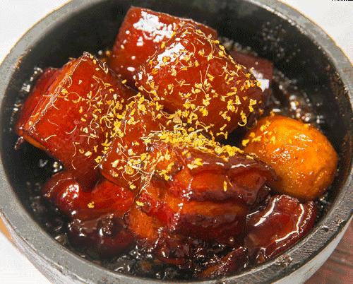 紅燒肉的傳統(tǒng)制作方法與藝術(shù)，經(jīng)典紅燒肉，傳統(tǒng)制作方法與烹飪藝術(shù)探索
