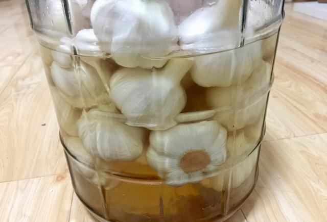 正宗糖蒜的腌制方法，正宗糖蒜腌制秘訣，家常糖蒜制作方法