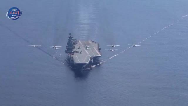 中國海軍力量新篇章，兩艘航母同框的震撼現(xiàn)場圖片，中國海軍新力量崛起篇章，兩艘航母同框震撼亮相