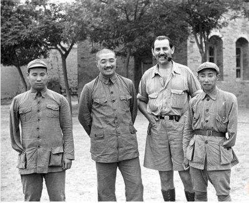 上將相當(dāng)于地方什么級(jí)別，軍事高級(jí)官員與地方行政級(jí)別的對(duì)比，軍事高級(jí)官員上將級(jí)別與地方行政級(jí)別的對(duì)比與對(duì)比