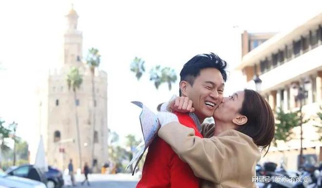 袁詠儀張智霖婚禮，愛情長跑下的數(shù)次盛舉，袁詠儀張智霖婚禮，愛情長跑下的盛大婚禮