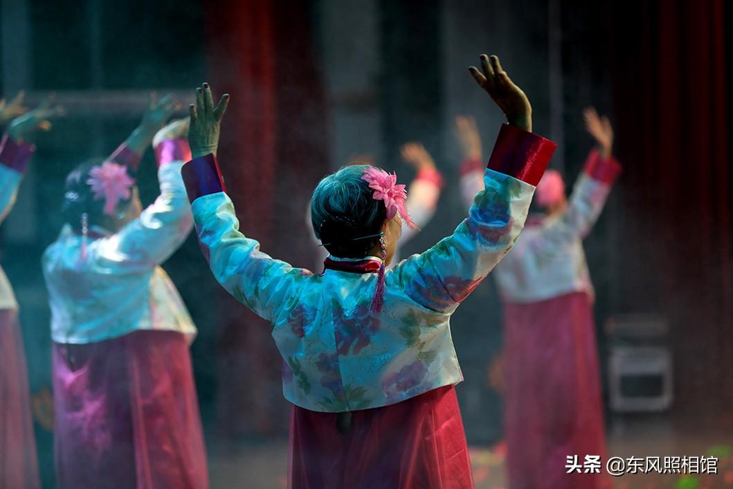 女子監(jiān)獄的男獄警，挑戰(zhàn)與擔(dān)當(dāng)，女子監(jiān)獄的男獄警，挑戰(zhàn)與擔(dān)當(dāng)之路