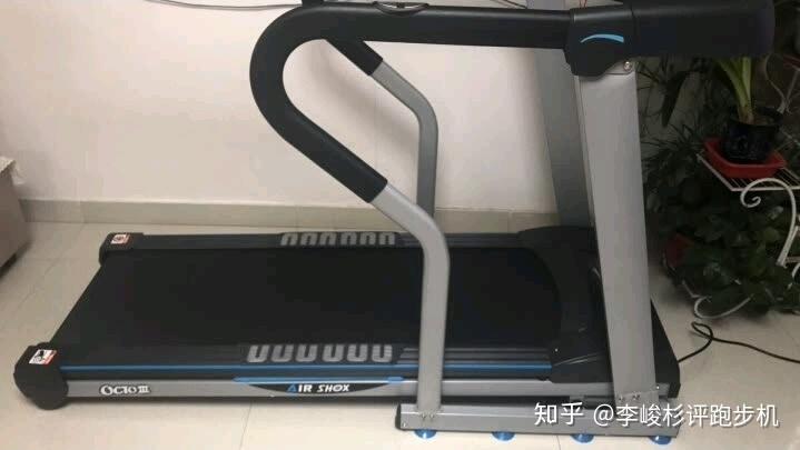 想買(mǎi)個(gè)跑步機(jī)？全方位推薦與購(gòu)買(mǎi)指南，跑步機(jī)全方位推薦與購(gòu)買(mǎi)指南，選購(gòu)指南與推薦建議