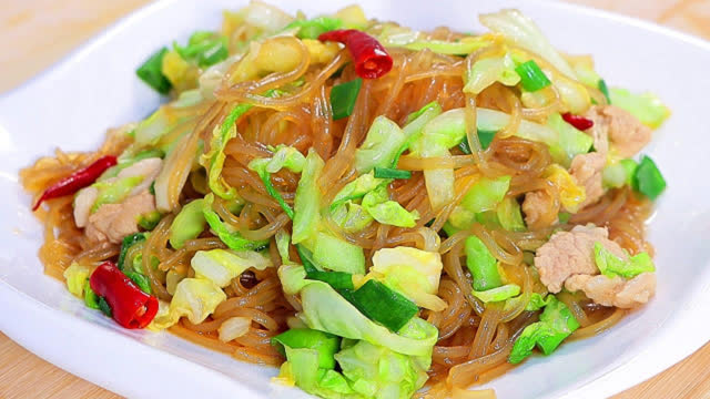 家庭小炒菜譜，解鎖800個(gè)家常美味佳肴，家庭小炒菜譜，解鎖家常美味佳肴的秘訣（內(nèi)含800種佳肴）