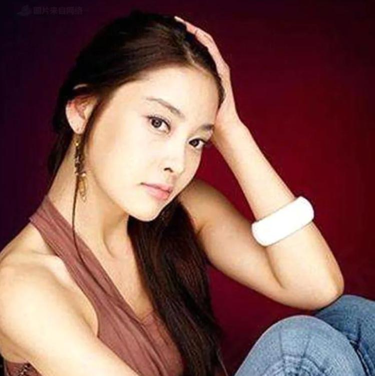 韓國(guó)最好看的女星，璀璨閃耀的娛樂(lè)圈之光，韓國(guó)璀璨女星，娛樂(lè)圈中的閃耀之光