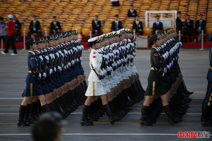 女兵閱兵視頻，展現(xiàn)力量與榮耀的瞬間，女兵閱兵瞬間，力量與榮耀的展現(xiàn)