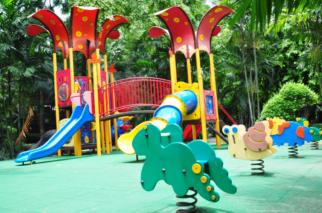 兒童公園游樂場，孩子們的夢幻世界，兒童夢幻樂園，孩子們的樂園世界