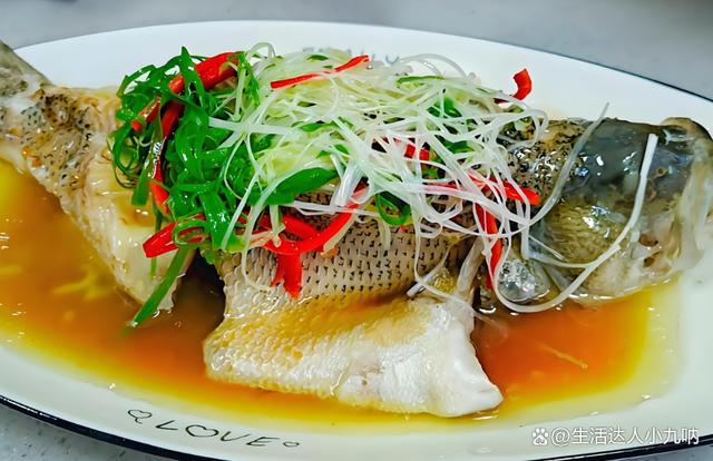 清蒸鱸魚，最簡單的做法，清蒸鱸魚，簡易做法大全