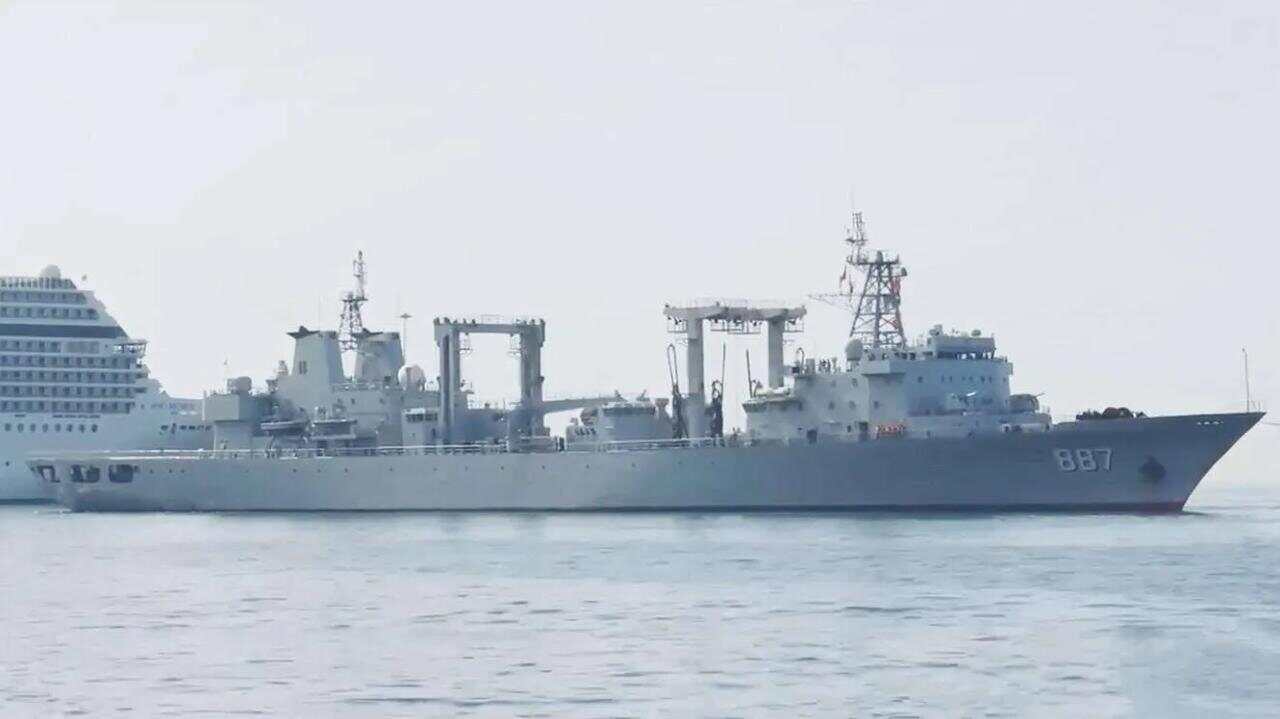 揭秘中國海軍的巨無霸，903型綜合補(bǔ)給艦，揭秘中國海軍巨無霸，903型綜合補(bǔ)給艦的真相