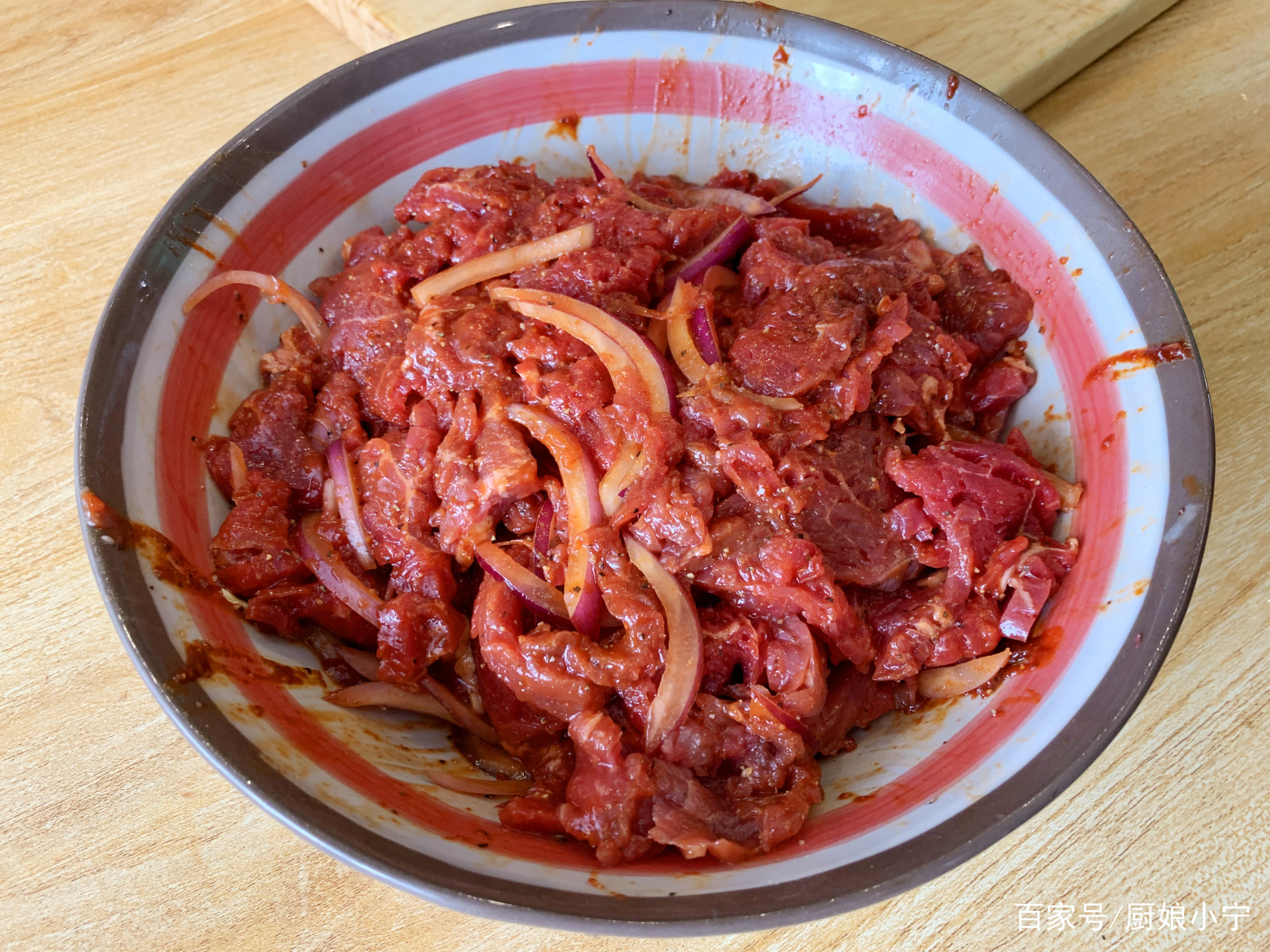 烤肉怎樣腌制才能又嫩又好吃——探索美味烤肉的腌制秘訣，探索美味烤肉的腌制秘訣，如何腌制烤肉使其鮮嫩多汁，口感絕佳？