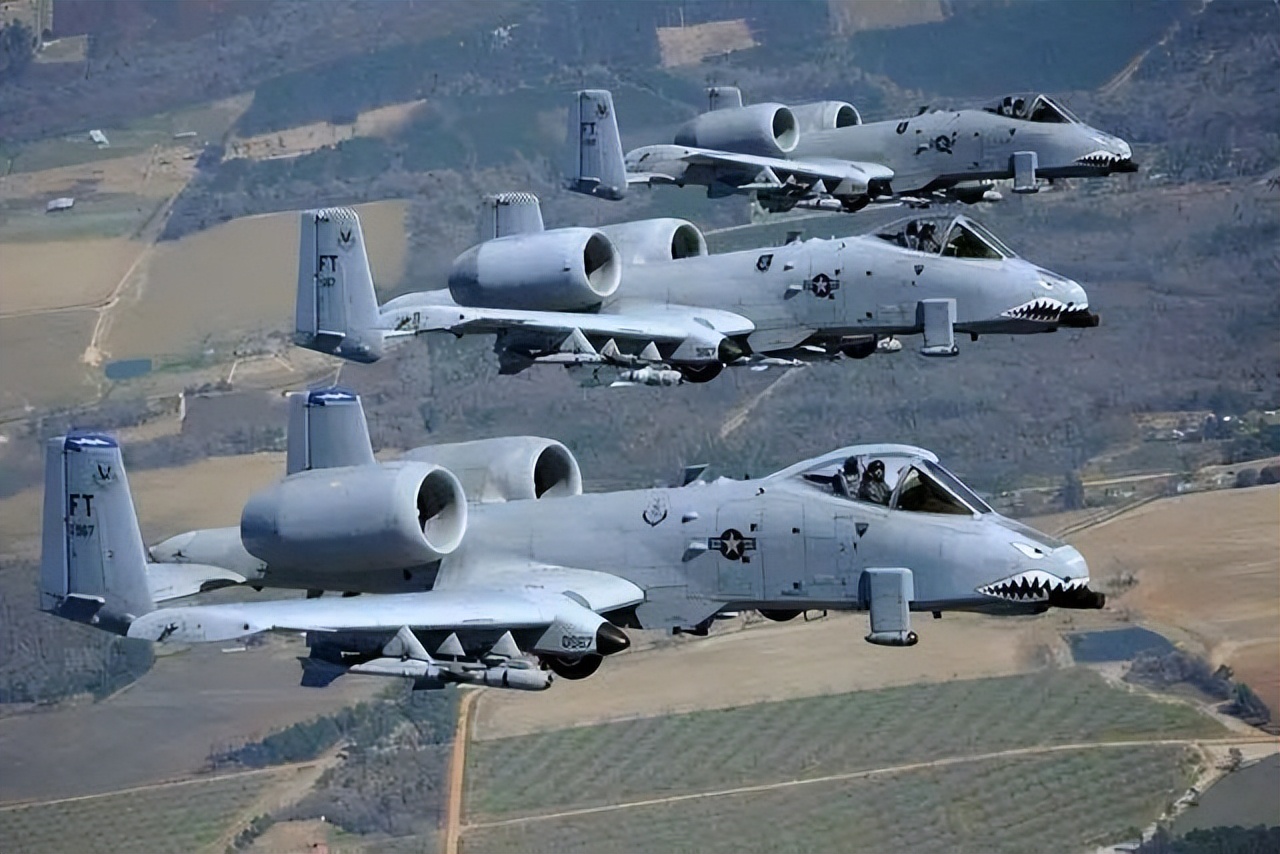 揭秘A-10攻擊機(jī)的服役數(shù)量，深入解析背后的故事，揭秘A-10攻擊機(jī)的服役數(shù)量與背后故事解析