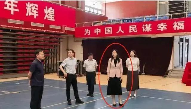 鳳凰網(wǎng)與中國(guó)新聞網(wǎng)，新聞傳播的佼佼者，鳳凰網(wǎng)與中國(guó)新聞網(wǎng)，新聞傳播領(lǐng)域的佼佼者